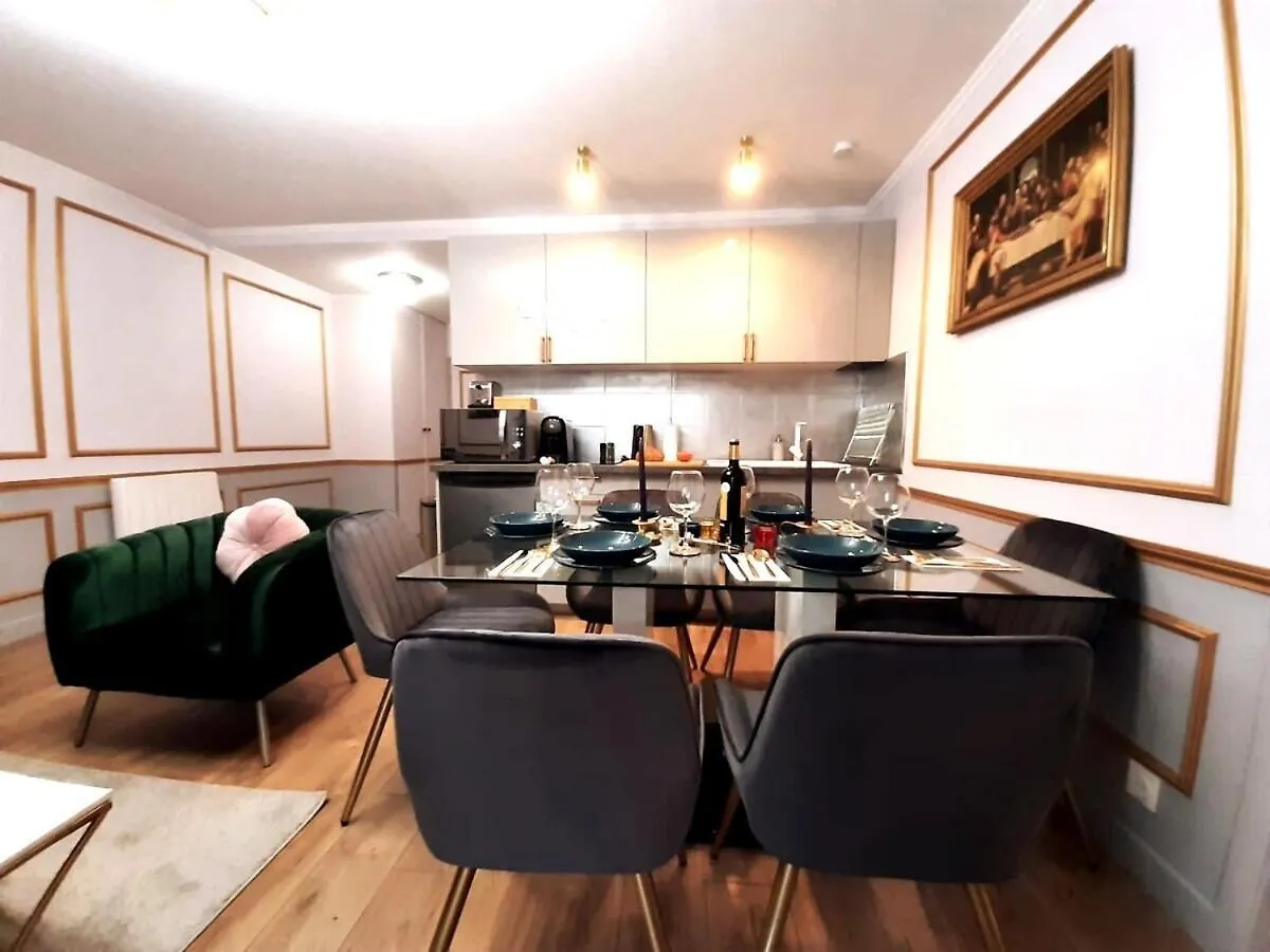 Da Vinci Apartment Paris Montmartre Aircon