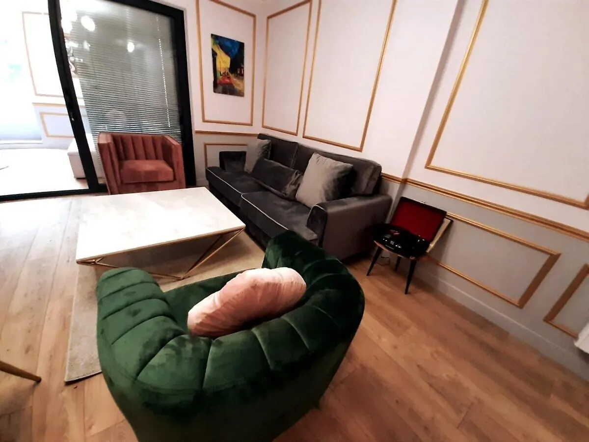 Da Vinci Apartment Paris Montmartre Aircon 0*,  Francie